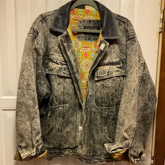 Vintage 80's Mirage Men's Acid Wash Denim Bomber jacket Leather Trim size XL. - Picture 2 of 9